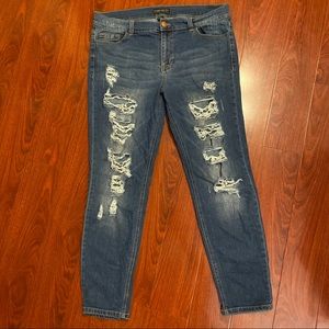 F21 Ripped Jeans Size 14